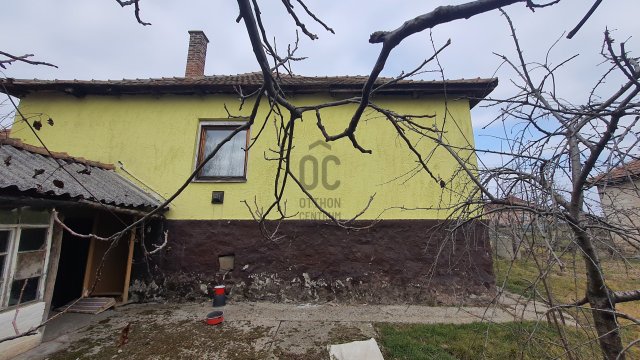 Eladó családi ház, Ecsegen 11.5 M Ft, 2 szobás