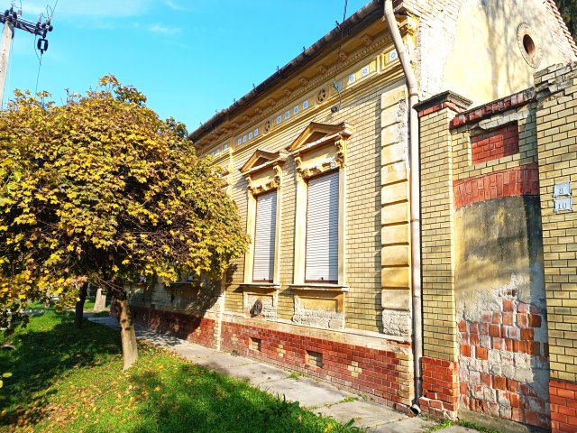 Eladó családi ház, Mezőberényben 28 M Ft, 5 szobás