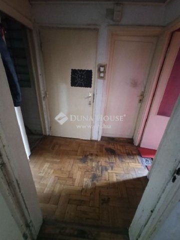 Eladó téglalakás, Budapesten, XII. kerületben 201 M Ft, 6 szobás