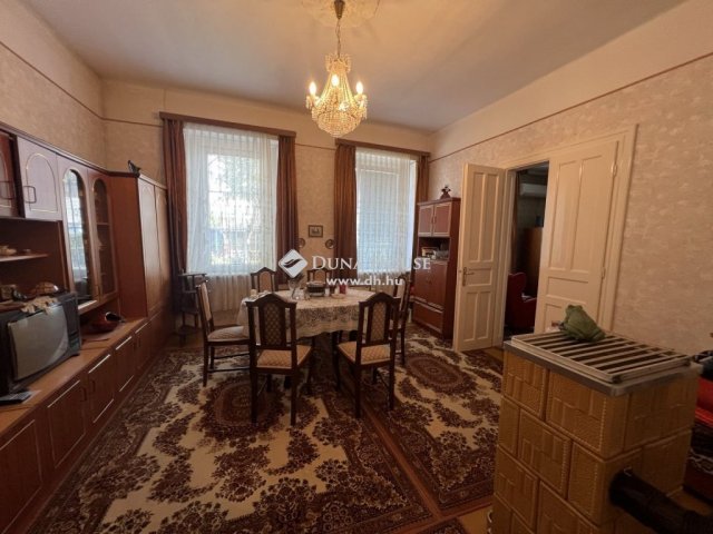 Eladó családi ház, Budapesten, XVI. kerületben 84.9 M Ft