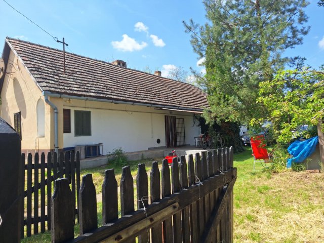 Eladó családi ház, Magyarkeszin 11.9 M Ft, 2 szobás
