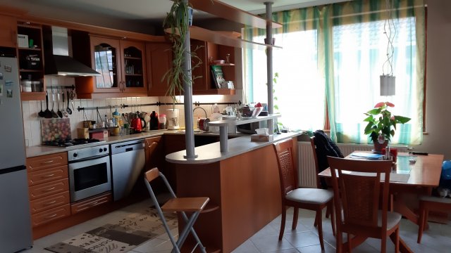 Eladó családi ház, Nagytarcsán 89.5 M Ft, 4 szobás