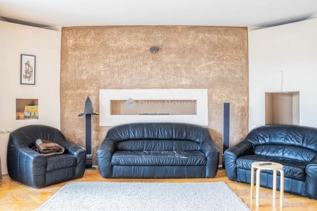 Eladó családi ház, Budapesten, XX. kerületben 120 M Ft, 5 szobás