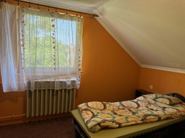 Eladó családi ház, Jászapátiban 32 M Ft, 7 szobás