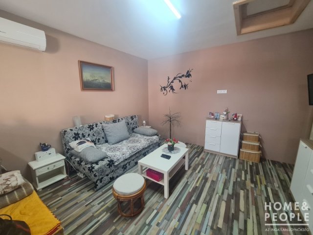 Eladó családi ház, Hódmezővásárhelyen 38.5 M Ft, 3 szobás