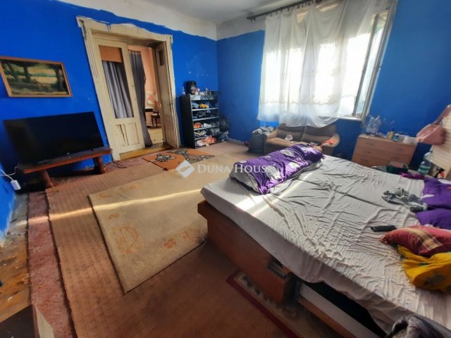 Eladó családi ház, Kiskunfélegyházán 11.3 M Ft, 2 szobás
