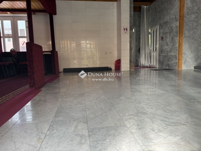 Eladó családi ház, Budajenőn 350 M Ft, 3 szobás