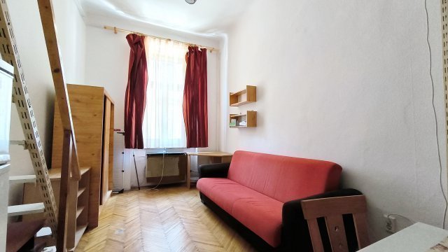 Eladó téglalakás, Budapesten, VI. kerületben, Szondi utcában