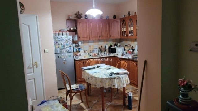Eladó családi ház, Hosszúhetényen 66 M Ft, 4 szobás