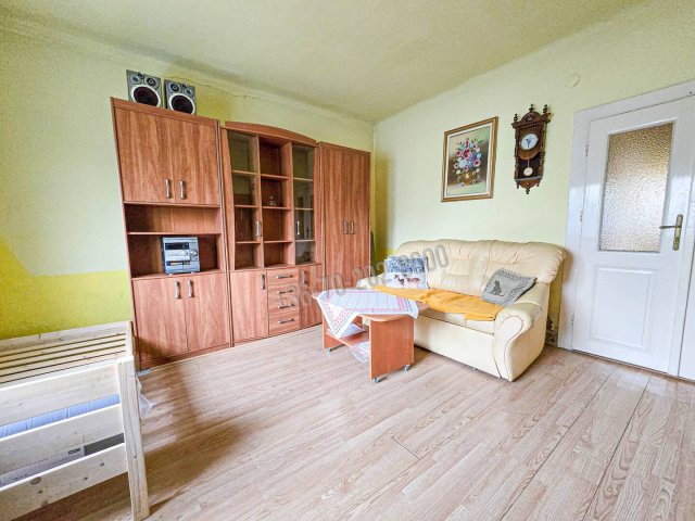 Eladó családi ház, Budapesten, XV. kerületben 49 M Ft, 3 szobás