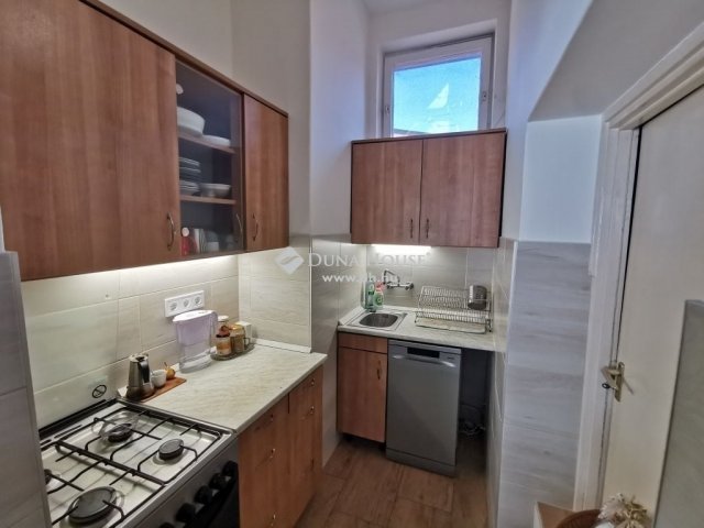 Eladó családi ház, Kecskeméten 53 M Ft, 2 szobás