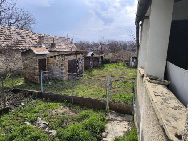 Eladó családi ház, Dégen, József Attila utcában 19.9 M Ft