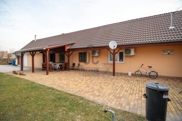 Eladó családi ház, Faddon 27.7 M Ft, 3 szobás