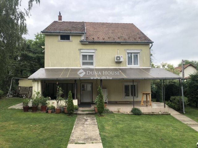 Eladó családi ház, Gödön 140 M Ft, 4 szobás