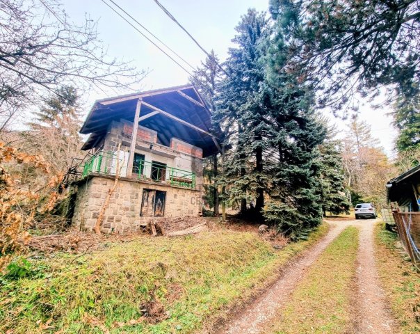 Eladó családi ház, Pilisszentkereszten 19.9 M Ft, 1 szobás