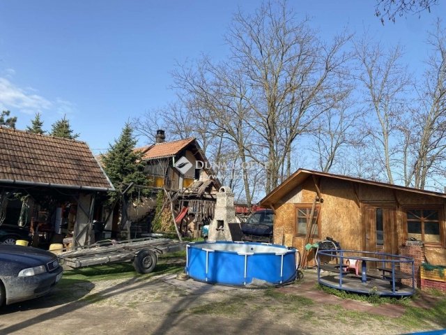 Eladó mezogazdasagi ingatlan, Kecskeméten 52.5 M Ft, 4 szobás