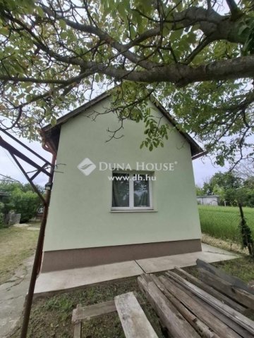 Eladó családi ház, Sülysápon 24.5 M Ft, 3 szobás