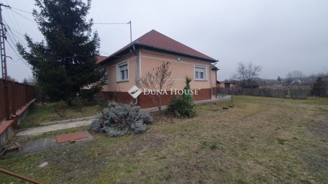 Eladó családi ház, Sülysápon 52 M Ft, 3 szobás