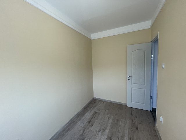 Kiadó panellakás, albérlet, Miskolcon, Vologda utcában