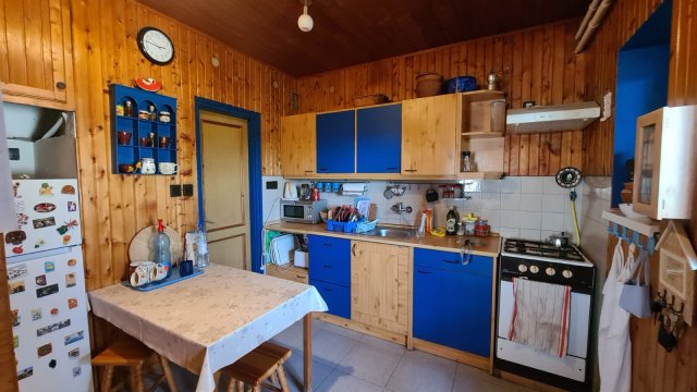 Kiadó családi ház, albérlet, Pogányon 250 E Ft / hó, 3 szobás