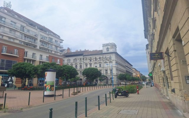 Eladó üzlethelyiség, Budapesten, VII. kerületben 9.9 M Ft