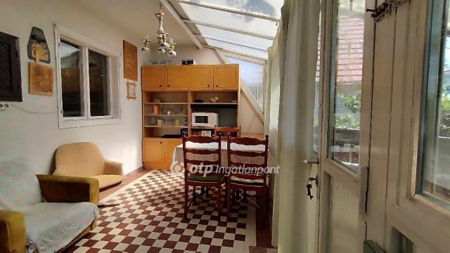 Eladó családi ház, Velencén 47.9 M Ft, 2+2 szobás