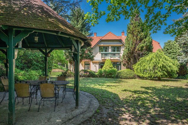 Eladó családi ház, Budapesten, II. kerületben, Szamorodni utcában
