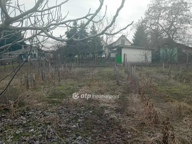 Eladó családi ház, Farmoson 39.8 M Ft, 3 szobás