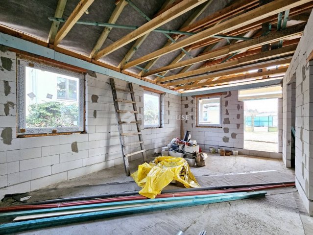 Eladó családi ház, Csörögön 69.9 M Ft, 4 szobás
