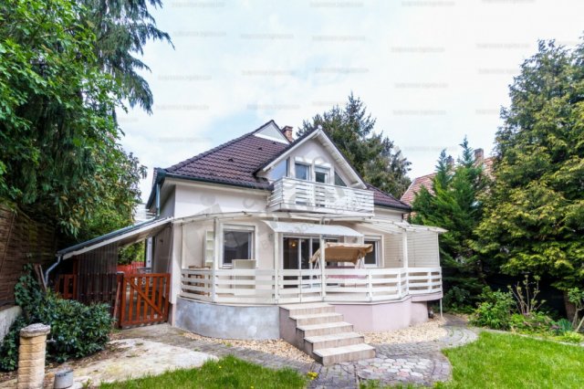 Kiadó családi ház, albérlet, II. kerületben, Nyár utcában
