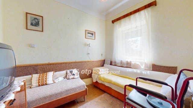 Eladó családi ház, Szentistvánon 14.99 M Ft, 2+2 szobás