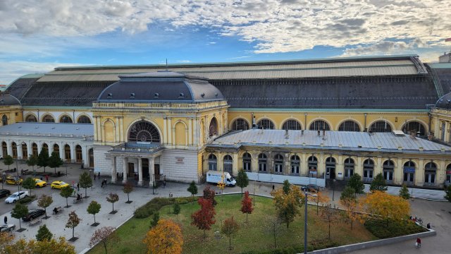 Eladó téglalakás, Budapesten, VII. kerületben, Thököly úton