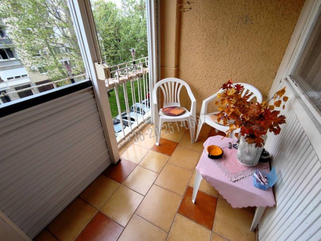 Eladó téglalakás, Mohácson 25 M Ft, 2 szobás
