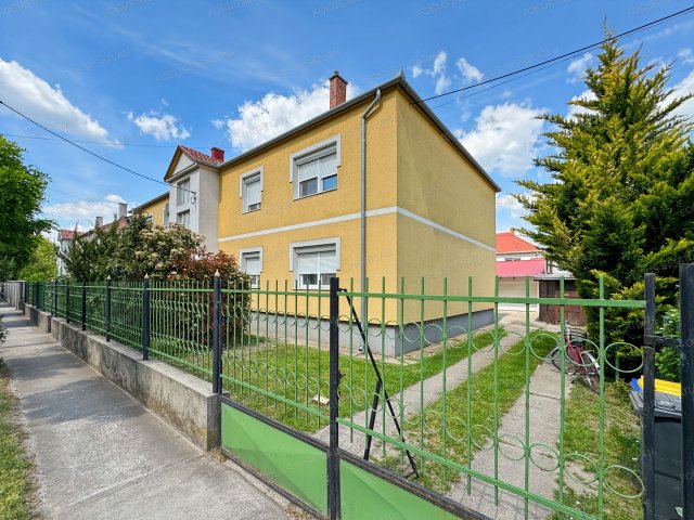 Kiadó téglalakás, albérlet, Kecskeméten 230 E Ft / hó