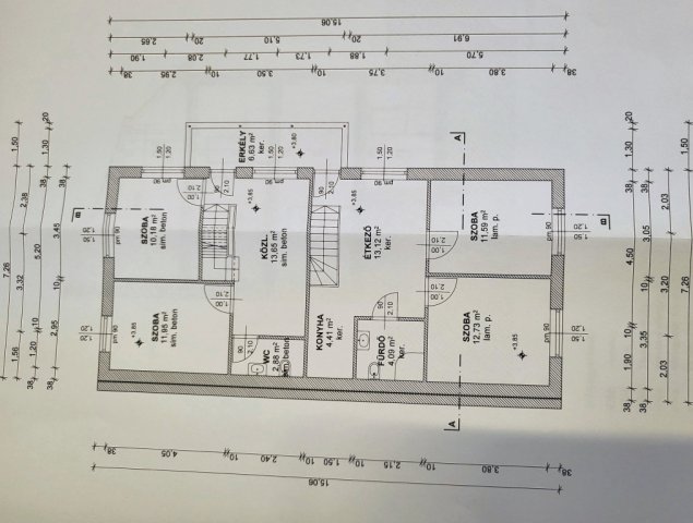 Eladó családi ház, Budapesten, XV. kerületben, Zrínyi utcában