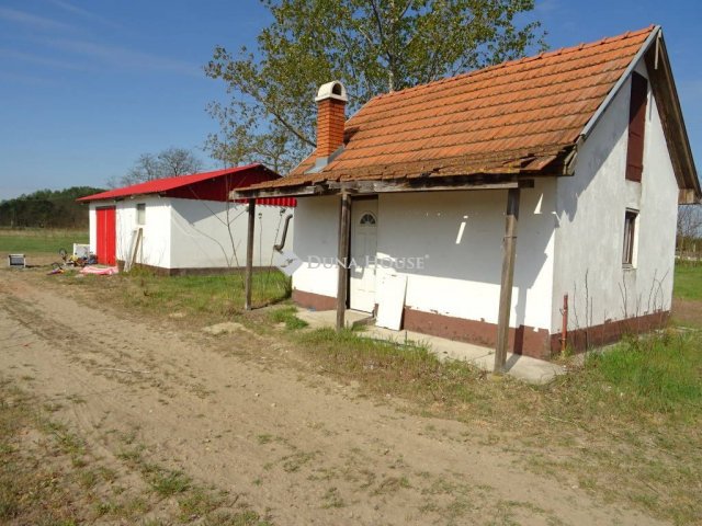 Eladó mezogazdasagi ingatlan, Lajosmizsén 42.9 M Ft, 1 szobás