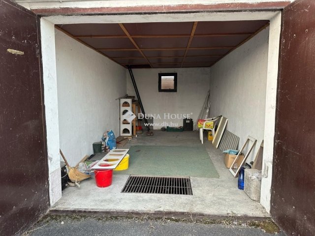 Eladó garázs, Tiszaújvárosban 4.3 M Ft / költözzbe.hu