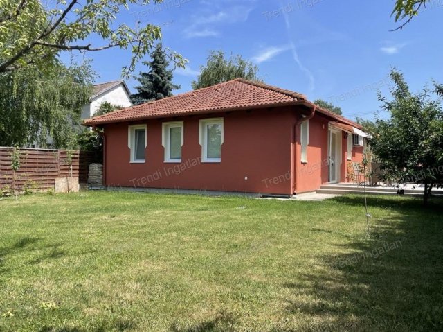 Eladó családi ház, Győrzámolyon 89.9 M Ft, 3 szobás