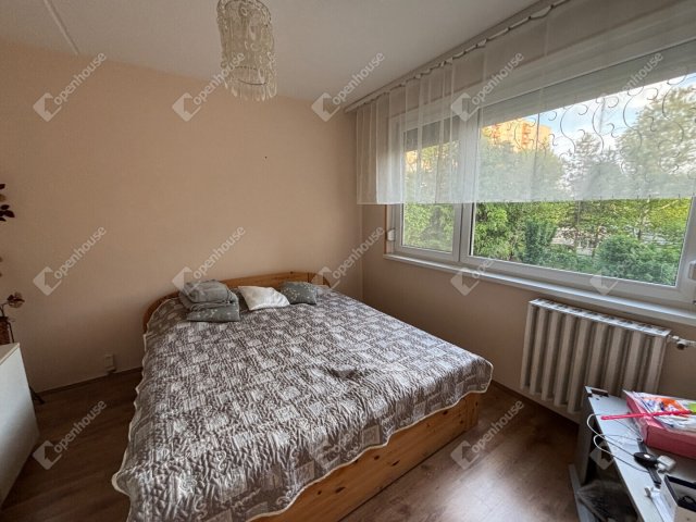 Eladó panellakás, Győrött 42.7 M Ft, 2 szobás