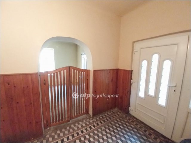 Eladó családi ház, Nyíregyházán 88 M Ft, 5 szobás