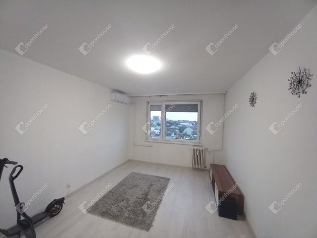 Eladó panellakás, Debrecenben 41.9 M Ft, 2 szobás