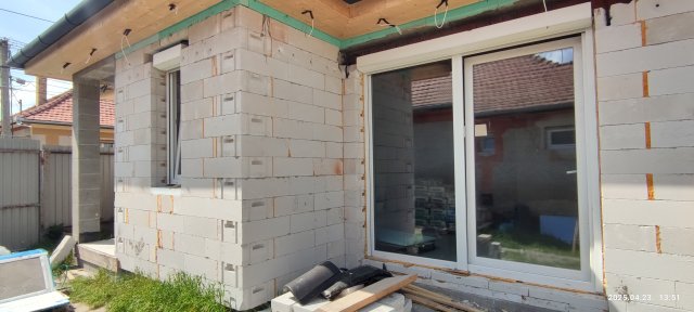 Eladó ikerház, Cegléden 60 M Ft, 4 szobás / költözzbe.hu