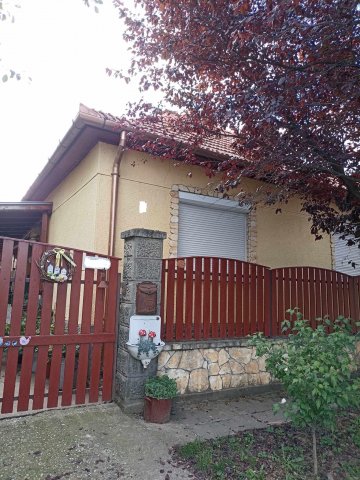 Eladó családi ház, Kosdon 90 M Ft, 4 szobás