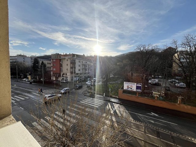 Eladó téglalakás, Budapesten, III. kerületben 87.99 M Ft