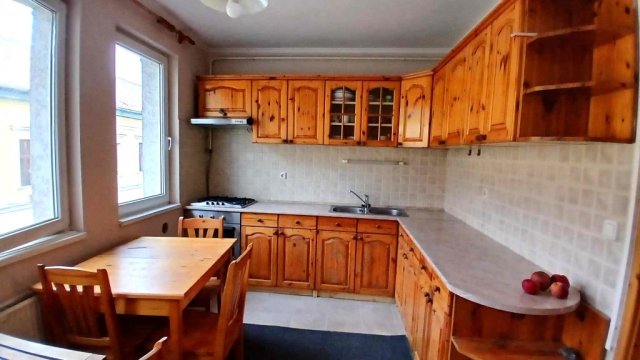 Kiadó téglalakás, albérlet, Debrecenben 450 E Ft / hó, 5 szobás