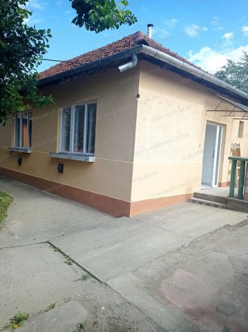 Eladó családi ház, Békéscsabán 16.95 M Ft, 2 szobás