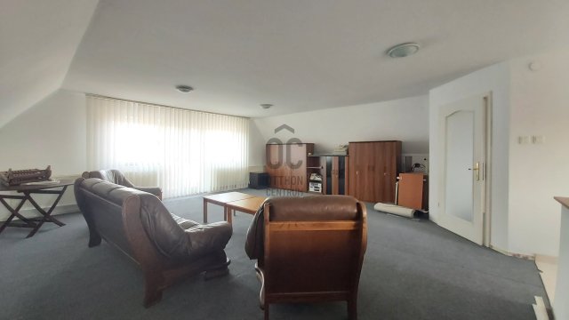 Eladó családi ház, Szűcsin 24.9 M Ft, 5 szobás
