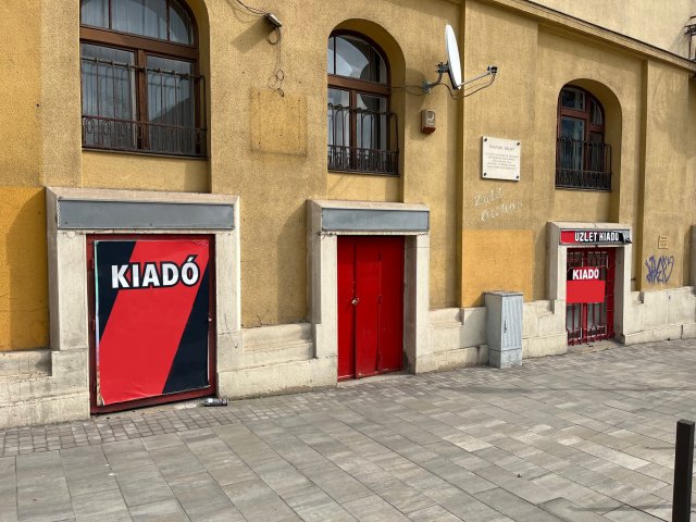 Kiadó üzlethelyiség, Budapesten, II. kerületben 373 E Ft / hó