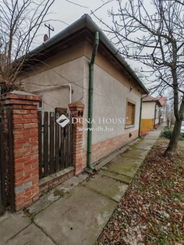 Eladó családi ház, Jászkarajenőn 12 M Ft, 3 szobás
