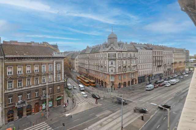 Eladó téglalakás, Budapesten, IX. kerületben, Ferenc körúton